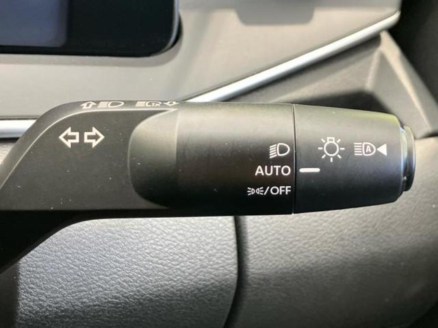 ノート X 新品タイヤ/保証書/純正 9インチ メモリーナビ/インテリジェントルームミラー/エマージェンシーブレーキ/アラウンドビューモニター/車線逸脱防止支援システム/ヘッドランプ LED/USBジャック(18枚目)