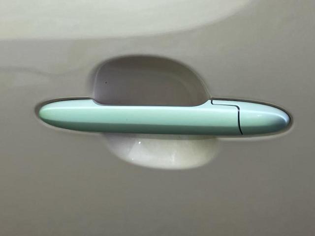 ミラココア ココアプラスＸ　新品タイヤ／純正　ＳＤナビ／Ｂｌｕｅｔｏｏｔｈ接続／ＥＴＣ／ＥＢＤ付ＡＢＳ／フルセグＴＶ／ルーフレール／エアバッグ　運転席／エアバッグ　助手席／パワーウインドウ／キーレスエントリー／オートエアコン（41枚目）