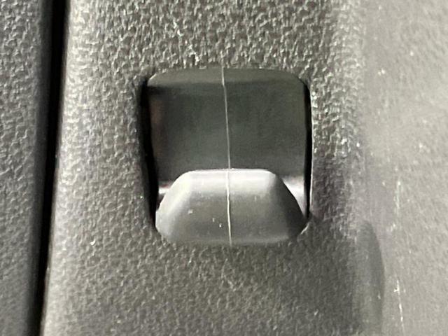 ミラココア ココアプラスＸ　社外　ＳＤナビ／Ｂｌｕｅｔｏｏｔｈ接続／ＥＢＤ付ＡＢＳ／ワンセグＴＶ／ＤＶＤ／ルーフレール／エアバッグ　運転席／エアバッグ　助手席／パワーウインドウ／キーレスエントリー／オートエアコン　ＤＶＤ再生（35枚目）