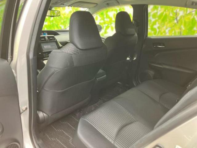 プリウス Ｓセーフティプラス　新品タイヤ／モデリスタエアロ／保証書／純正　９インチ　メモリーナビ／トヨタセーフティセンス／車線逸脱防止支援システム／パーキングアシスト　自動操舵／ヘッドランプ　ＬＥＤ／Ｂｌｕｅｔｏｏｔｈ接続　禁煙車（8枚目）