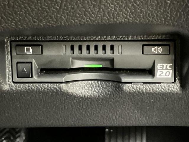 プリウス Ｓセーフティプラス　新品タイヤ／モデリスタエアロ／保証書／純正　９インチ　メモリーナビ／トヨタセーフティセンス／車線逸脱防止支援システム／パーキングアシスト　自動操舵／ヘッドランプ　ＬＥＤ／Ｂｌｕｅｔｏｏｔｈ接続　禁煙車（17枚目）