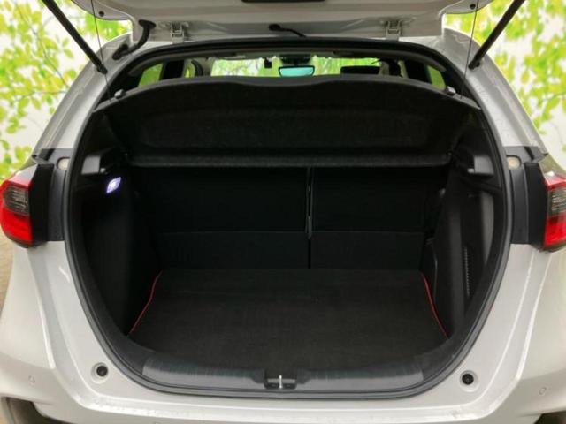 フィット ｅＨＥＶ　ＲＳ　保証書／ディスプレイオーディオ＋ナビ９インチ／ホンダセンシング／車線逸脱防止支援システム／シート　ハーフレザー／ドライブレコーダー　前後／ヘッドランプ　ＬＥＤ／ＵＳＢジャック　衝突被害軽減システム（19枚目）