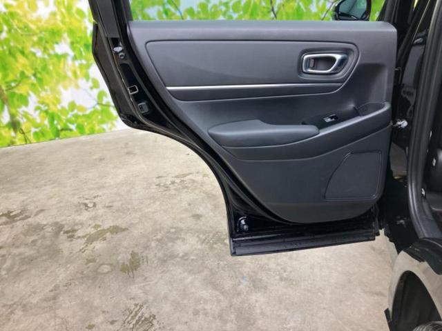 ヴェゼル eHEV Z 保証書/純正 9インチ ナビ/ホンダセンシング/シートヒーター 前席/車線逸脱防止支援システム/シート ハーフレザー/パーキングアシスト バックガイド/電動バックドア 衝突被害軽減システム DVD再生(23枚目)