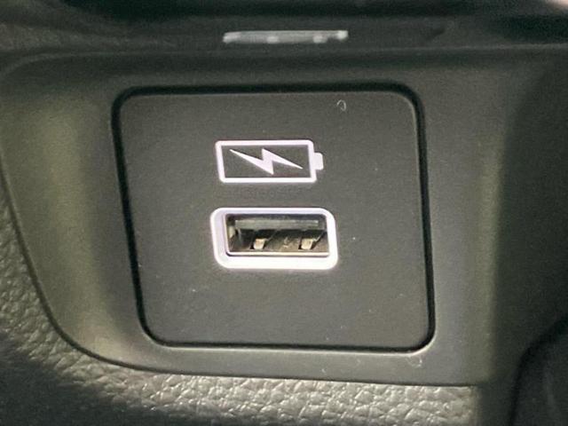 ヴェゼル eHEV Z 保証書/純正 9インチ ナビ/ホンダセンシング/シートヒーター 前席/車線逸脱防止支援システム/シート ハーフレザー/パーキングアシスト バックガイド/電動バックドア 衝突被害軽減システム DVD再生(37枚目)