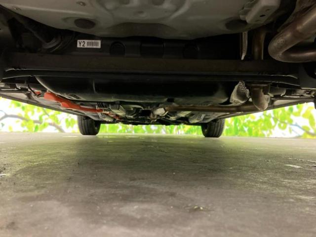 アクア Ｌ　保証書／社外　メモリーナビ／衝突安全装置／車線逸脱防止支援システム／ドライブレコーダー　前後／ＥＴＣ／ＡＢＳ／横滑り防止装置／アイドリングストップ／バックモニター／禁煙車／エアバッグ　運転席　ドラレコ（47枚目）