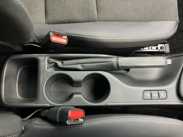 ヤリス ハイブリッドZ 保証書/ディスプレイオーディオ+ナビ8インチ/トヨタセーフティセンス/シートヒーター 前席/車線逸脱防止支援システム/ヘッドランプ LED/USBジャック/Bluetooth接続 衝突被害軽減システム(31枚目)