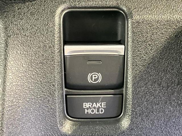 N-BOXカスタム ターボコーディネートスタイル2トーン 保証書/純正 9インチ ナビ/ホンダセンシング/両側電動スライドドア/シートヒーター 前席/マルチビューカメラシステム/車線逸脱防止支援システム/シート 合皮/届出済未使用車/ヘッドランプ LED(38枚目)