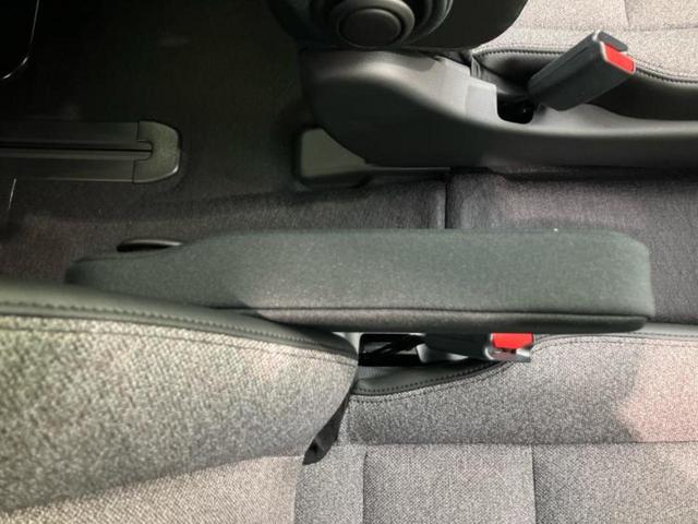 フリード ｅＨＥＶエアーＥＸ　保証書／純正　１１インチ　メモリーナビ／ホンダセンシング／両側電動スライドドア／シートヒーター　前席／マルチビューカメラシステム／車線逸脱防止支援システム／登録済未使用車／ヘッドランプ　ＬＥＤ（30枚目）