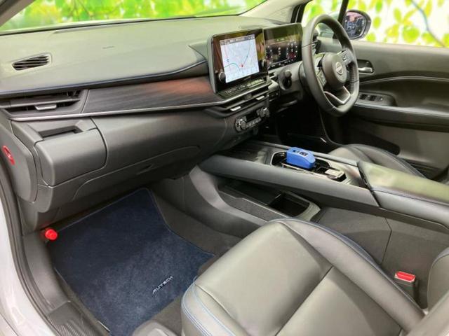 オーラ オーテックスポーツスペック　純正エアロ／ＢＯＳＥ／保証書／純正　９インチ　メモリーナビ／インテリジェントルームミラー／エマージェンシーブレーキ／シートヒーター　前席／アラウンドビューモニター／車線逸脱防止支援システム　革シート（7枚目）