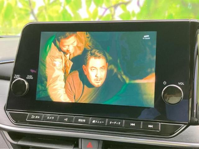 オーラ オーテックスポーツスペック　純正エアロ／ＢＯＳＥ／保証書／純正　９インチ　メモリーナビ／インテリジェントルームミラー／エマージェンシーブレーキ／シートヒーター　前席／アラウンドビューモニター／車線逸脱防止支援システム　革シート（10枚目）