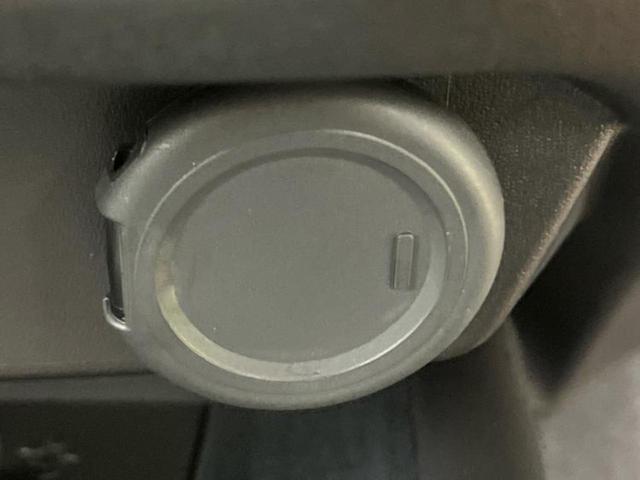 オーラ オーテックスポーツスペック　純正エアロ／ＢＯＳＥ／保証書／純正　９インチ　メモリーナビ／インテリジェントルームミラー／エマージェンシーブレーキ／シートヒーター　前席／アラウンドビューモニター／車線逸脱防止支援システム　革シート（40枚目）