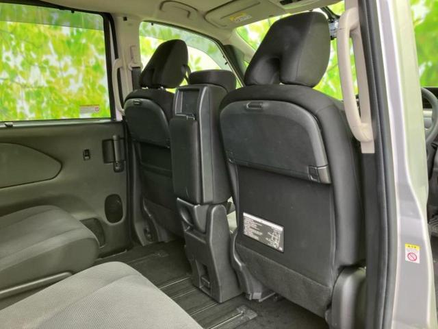 セレナ Ｘ　新品タイヤ／純正　９インチ　メモリーナビ／フリップダウンモニター　純正　１１インチ／エマージェンシーブレーキ／両側電動スライドドア／アラウンドビューモニター／車線逸脱防止支援システム　全周囲カメラ（6枚目）