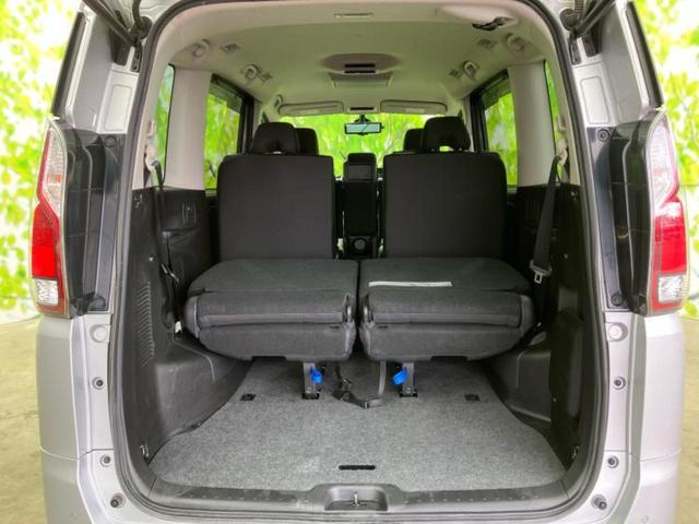 セレナ Ｘ　新品タイヤ／純正　９インチ　メモリーナビ／フリップダウンモニター　純正　１１インチ／エマージェンシーブレーキ／両側電動スライドドア／アラウンドビューモニター／車線逸脱防止支援システム　全周囲カメラ（19枚目）