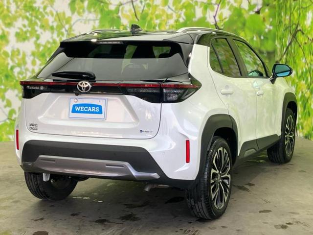 ヤリスクロス ハイブリッドＺアドベンチャー　保証書／ディスプレイオーディオ＋ナビ８インチ／トヨタセーフティセンス／シートヒーター　前席／パノラミックビューモニター／車線逸脱防止支援システム／ドライブレコーダー　前後　衝突被害軽減システム（3枚目）