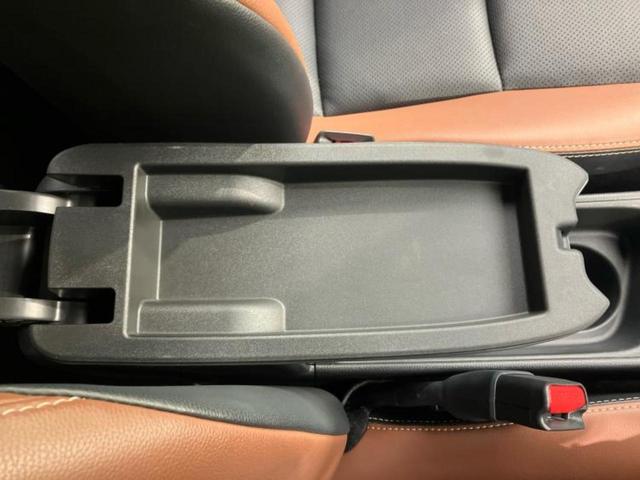 ヤリスクロス ハイブリッドＺアドベンチャー　保証書／ディスプレイオーディオ＋ナビ８インチ／トヨタセーフティセンス／シートヒーター　前席／パノラミックビューモニター／車線逸脱防止支援システム／ドライブレコーダー　前後　衝突被害軽減システム（31枚目）