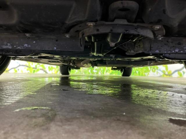 ヴォクシー ハイブリッドＺＳキラメキ２　社外　９インチ　ＳＤナビ／フリップダウンモニター　社外　１０インチ／トヨタセーフティセンス／両側電動スライドドア／シートヒーター　前席／車線逸脱防止支援システム／ドライブレコーダー　前後　バックカメラ（47枚目）