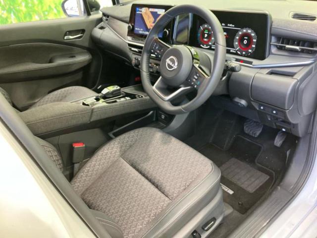 オーラ Ｇ　ＢＯＳＥ／保証書／ディスプレイオーディオ＋ナビ９インチ／エマージェンシーブレーキ／シートヒーター　前席／アラウンドビューモニター／車線逸脱防止支援システム／シート　ハーフレザー／プロパイロット　寒冷地（5枚目）