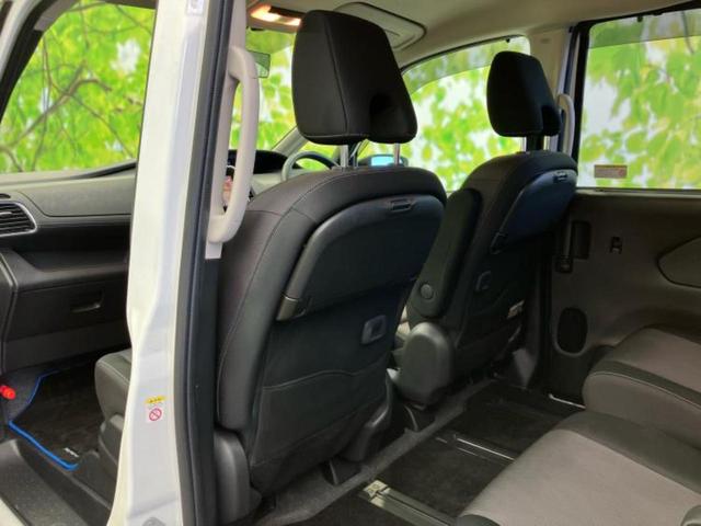 セレナ ｅパワーハイウェイスターＶ　社外　９インチ　ＳＤナビ／インテリジェントルームミラー／エマージェンシーブレーキ／両側電動スライドドア／シートヒーター　前席／アラウンドビューモニター／車線逸脱防止支援システム／プロパイロット　ＥＴＣ（8枚目）