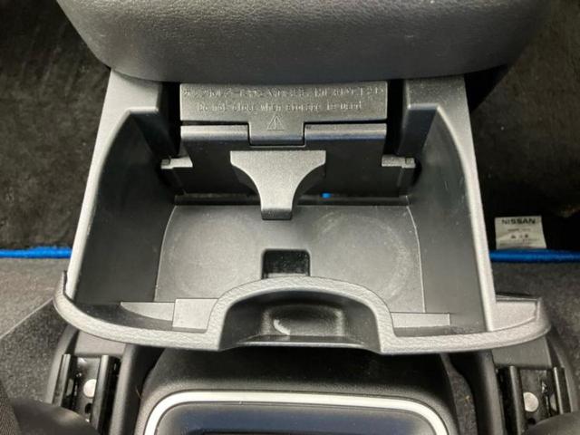 セレナ ｅパワーハイウェイスターＶ　社外　９インチ　ＳＤナビ／インテリジェントルームミラー／エマージェンシーブレーキ／両側電動スライドドア／シートヒーター　前席／アラウンドビューモニター／車線逸脱防止支援システム／プロパイロット　ＥＴＣ（42枚目）