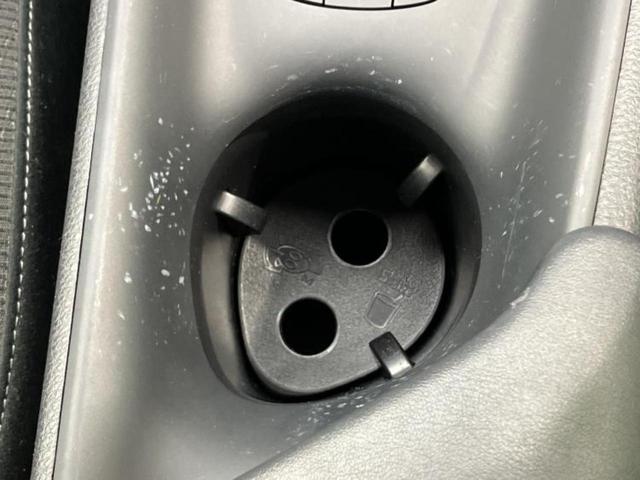 Ｃ－ＨＲ Ｓ　ＬＥＤパッケージ　新品タイヤ／保証書／純正　ＳＤナビ／トヨタセーフティセンス／車線逸脱防止支援システム／ヘッドランプ　ＬＥＤ／Ｂｌｕｅｔｏｏｔｈ接続／ＥＢＤ付ＡＢＳ／横滑り防止装置／アイドリングストップ　バックカメラ（38枚目）