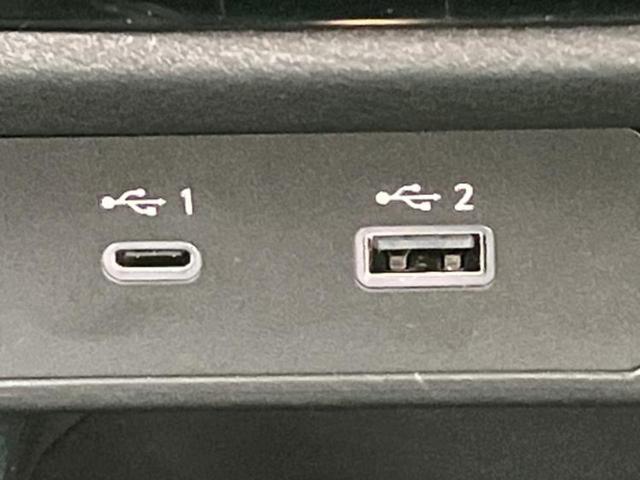 オーラ Ｇ９０シュウネンキネンシャ　ＢＯＳＥ／保証書／純正　９インチ　メモリーナビ／インテリジェントルームミラー／エマージェンシーブレーキ／シートヒーター　前席／アラウンドビューモニター／車線逸脱防止支援システム／シート　フルレザー（40枚目）