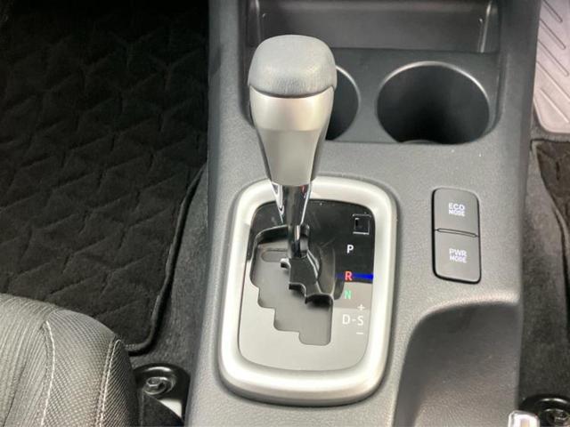 ハイラックス ４ＷＤ　Ｚ　社外　１１インチ　ＳＤナビ／衝突安全装置／車線逸脱防止支援システム／ドライブレコーダー　社外／ヘッドランプ　ＬＥＤ／Ｂｌｕｅｔｏｏｔｈ接続／ＥＢＤ付ＡＢＳ／横滑り防止装置／アイドリングストップ　４ＷＤ（18枚目）