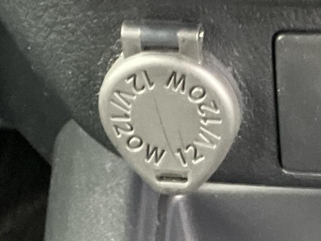 ハイラックス ４ＷＤ　Ｚ　社外　１１インチ　ＳＤナビ／衝突安全装置／車線逸脱防止支援システム／ドライブレコーダー　社外／ヘッドランプ　ＬＥＤ／Ｂｌｕｅｔｏｏｔｈ接続／ＥＢＤ付ＡＢＳ／横滑り防止装置／アイドリングストップ　４ＷＤ（37枚目）