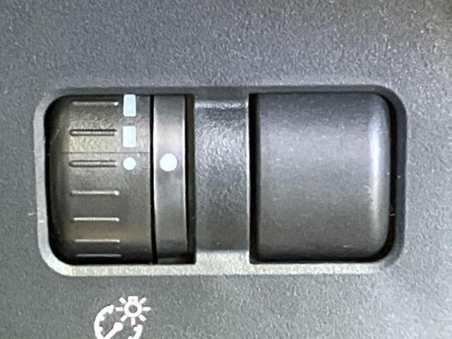 国産車から輸入車まで多様なお客様のニーズのお応えできるように、全国規模で豊富な在庫展開！車のことならＷＥＣＡＲＳへ！