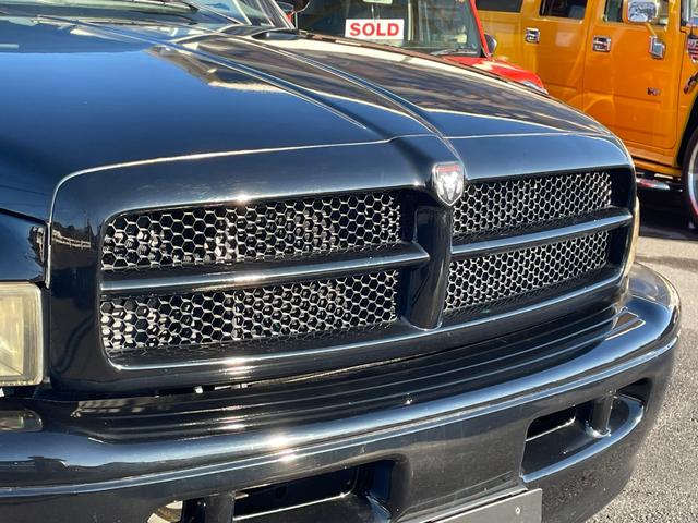 ダッジ・ラム ラムチャージャー 新車並行 ユーザー買取 当社メンテ済車両 希少ラムチャージャー V8-5.9マグナムエンジン AWCデイトナ15inch&YOKOHAMAジオランダー R7.3月車検時(69,886km)燃料ポンプ/プラグ8本/タイロッドエンドアウター交換済(49枚目)