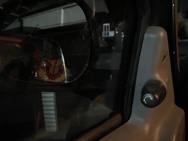 ダッジ・ラム ラムチャージャー 新車並行 ユーザー買取 当社メンテ済車両 希少ラムチャージャー V8-5.9マグナムエンジン AWCデイトナ15inch&YOKOHAMAジオランダー R7.3月車検時(69,886km)燃料ポンプ/プラグ8本/タイロッドエンドアウター交換済(62枚目)