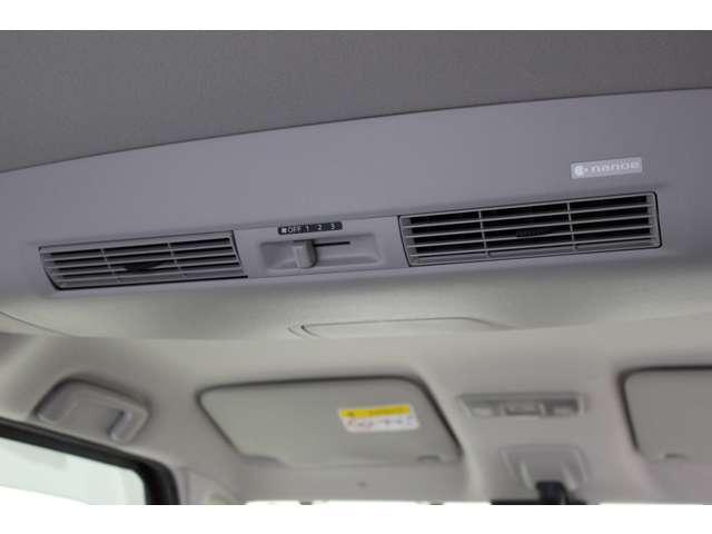 リヤサーキュレーターです。車内の空気を循環させます♪