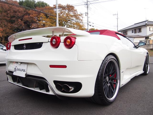 Ｆ４３０スパイダー Ｆ１　ＨＡＭＡＮＮフルエアロＷＯＲＫ２０ＡＷ車高調Ｊ－ＷＯＬＦ可変マフラーイノテックエキマニＣＯＲＮＥＳ正規ディーラー車スクーデリアカーボンミラーロッソレザー＆幌＆キャリパーナビＢカメラカーボンインテリア（5枚目）