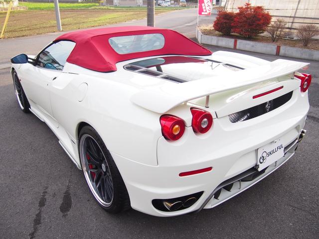 Ｆ４３０スパイダー Ｆ１　ＨＡＭＡＮＮフルエアロＷＯＲＫ２０ＡＷ車高調Ｊ－ＷＯＬＦ可変マフラーイノテックエキマニＣＯＲＮＥＳ正規ディーラー車スクーデリアカーボンミラーロッソレザー＆幌＆キャリパーナビＢカメラカーボンインテリア（14枚目）