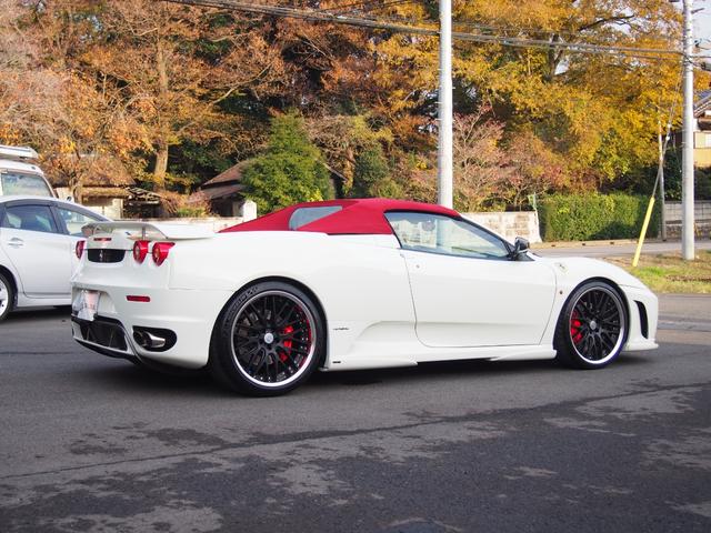 Ｆ４３０スパイダー Ｆ１　ＨＡＭＡＮＮフルエアロＷＯＲＫ２０ＡＷ車高調Ｊ－ＷＯＬＦ可変マフラーイノテックエキマニＣＯＲＮＥＳ正規ディーラー車スクーデリアカーボンミラーロッソレザー＆幌＆キャリパーナビＢカメラカーボンインテリア（23枚目）