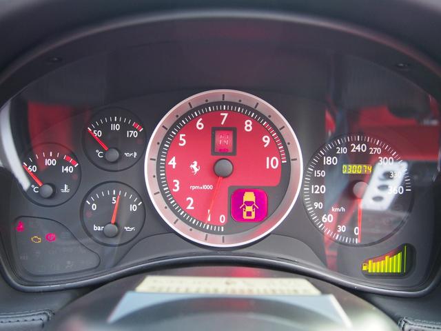 Ｆ４３０スパイダー Ｆ１　ＨＡＭＡＮＮフルエアロＷＯＲＫ２０ＡＷ車高調Ｊ－ＷＯＬＦ可変マフラーイノテックエキマニＣＯＲＮＥＳ正規ディーラー車スクーデリアカーボンミラーロッソレザー＆幌＆キャリパーナビＢカメラカーボンインテリア（55枚目）