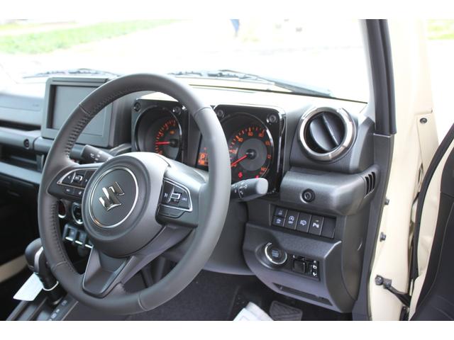 ジムニー ＸＣ　届出済未使用車　４ＷＤ　ターボ　ＬＥＤヘッドライト　電動格納ミラースマートキ２個　プッシュスタート　ＥＴＣ　フロアマット　シフォンアイボリーメタリック／ブルーイッシュブラックパールトップ　メーカー保証（36枚目）