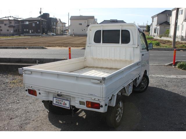 ハイゼットトラック エアコン・パワステ　スペシャル　２ＷＤ　３方開　純正ラジオ　禁煙車（6枚目）