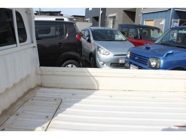 ハイゼットトラック エアコン・パワステ　スペシャル　２ＷＤ　３方開　純正ラジオ　禁煙車（23枚目）