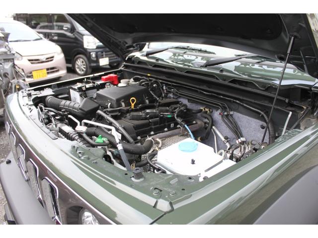 ジムニーノマド ＦＣ　登録済未使用車　衝突被害軽減システム　車線逸脱警報　レーダークルーズ　コーナーセンサー　スマートキー　ＬＥＤヘッド　オートハイビーム　オートライト　純正１５ＡＷ　純正マット　純正サイドバイザー（4枚目）