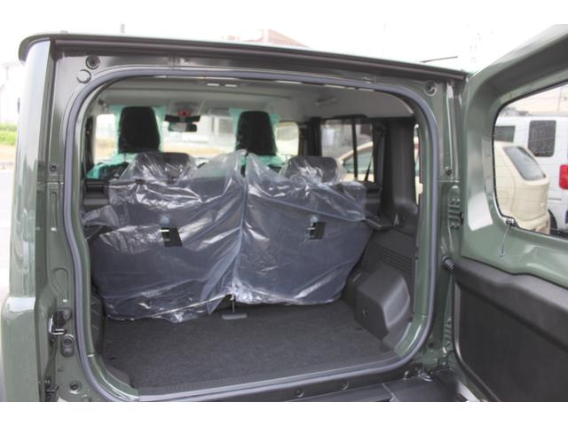 ジムニーノマド ＦＣ　登録済未使用車　衝突被害軽減システム　車線逸脱警報　レーダークルーズ　コーナーセンサー　スマートキー　ＬＥＤヘッド　オートハイビーム　オートライト　純正１５ＡＷ　純正マット　純正サイドバイザー（21枚目）