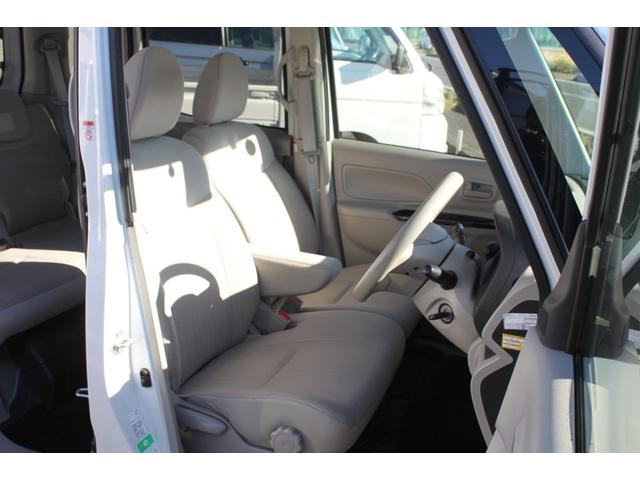 デイズルークス Ｓ　エマージェンシーブレーキ　純正ナビ地デジＢｌｕｅｔｏｏｔｈ　キーレス　ＥＴＣ　電動格納ミラー　アームレスト　禁煙車　１年保証付（18枚目）