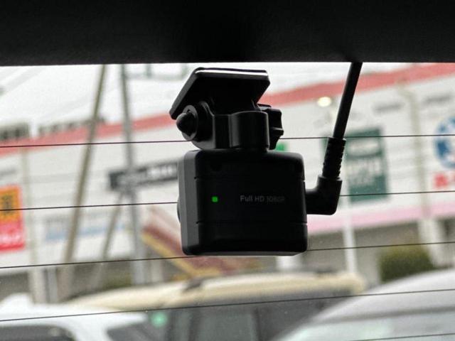 国産車から輸入車まで多様なお客様のニーズのお応えできるように、全国規模で豊富な在庫展開！車のことならＷＥＣＡＲＳへ！