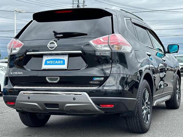 エクストレイル ４ＷＤ２０ＸブラックエクストリーマーＸエマブレパッケ　保証書／純正　ＳＤナビ／エマージェンシーブレーキ／シートヒーター　前席／車線逸脱防止支援システム／電動バックドア／ヘッドランプ　ＨＩＤ／Ｂｌｕｅｔｏｏｔｈ接続／ＥＴＣ／ＥＢＤ付ＡＢＳ　４ＷＤ（3枚目）