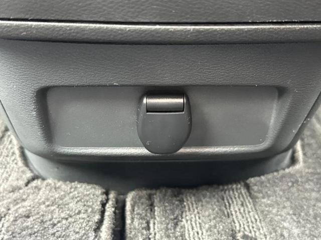 セレナ eパワーハイウェイスターV 保証書/純正 10インチ メモリーナビ/フリップダウンモニター 純正 11インチ/インテリジェントルームミラー/エマージェンシーブレーキ/両側電動スライドドア/アラウンドビューモニター 全周囲カメラ(42枚目)