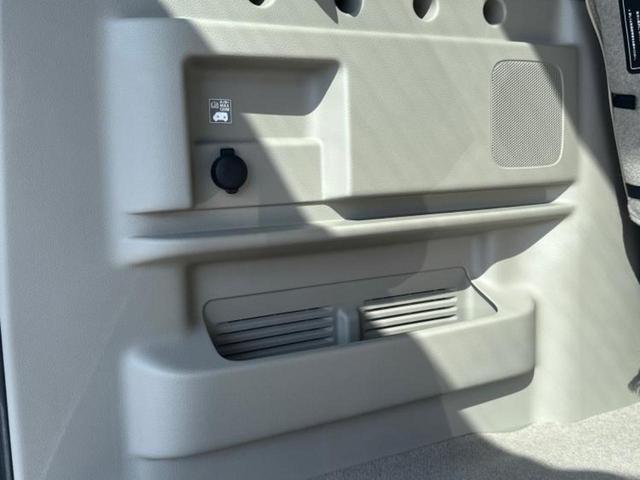 スクラムワゴン PZターボスペシャル 新品タイヤ/保証書/社外 SDナビ/セーフティサポート(スズキ)/両側電動スライドドア/車線逸脱防止支援システム/パーキングアシスト バックガイド/オートステップ/ヘッドランプ HID ターボ 禁煙車(41枚目)