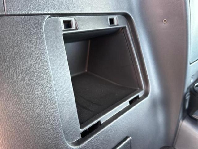 国産車から輸入車まで多様なお客様のニーズのお応えできるように、全国規模で豊富な在庫展開！車のことならＷＥＣＡＲＳへ！