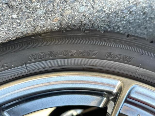 ＷＥＣＡＲＳの展示場では実際に見て、触ってお車をお選びいただけます！知識の豊富な営業スタッフが様々なカーライフをご提案いたします！