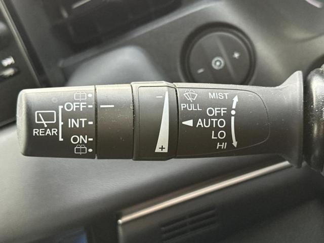 ヴェゼル eHEV Z ディスプレイオーディオ+ナビ9インチ/ホンダセンシング/シートヒーター 前席/車線逸脱防止支援システム/シート ハーフレザー/ドライブレコーダー 前後/ヘッドランプ LED/USBジャック 禁煙車(17枚目)