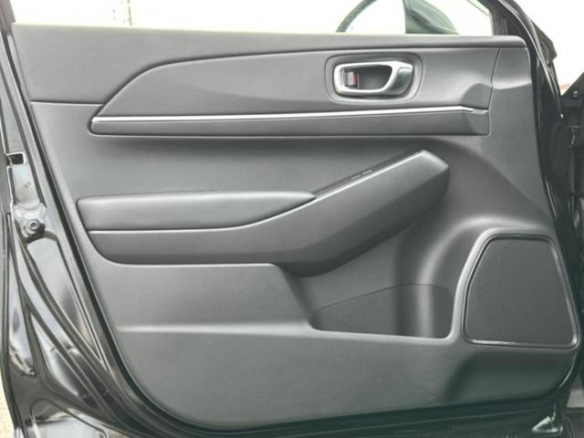 ヴェゼル eHEV Z ディスプレイオーディオ+ナビ9インチ/ホンダセンシング/シートヒーター 前席/車線逸脱防止支援システム/シート ハーフレザー/ドライブレコーダー 前後/ヘッドランプ LED/USBジャック 禁煙車(22枚目)