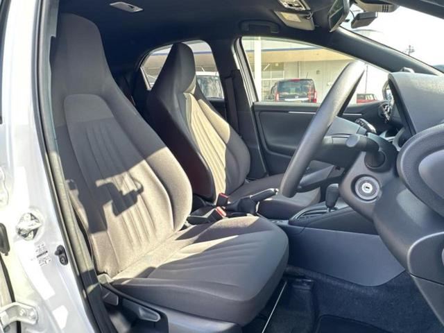 ヤリス ハイブリッドX ディスプレイオーディオ+ナビ/トヨタセーフティセンス/車線逸脱防止支援システム/ドライブレコーダー 社外/USBジャック/Bluetooth接続/ETC/EBD付ABS/横滑り防止装置 バックカメラ(4枚目)